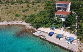 Apartmani Ribarica****